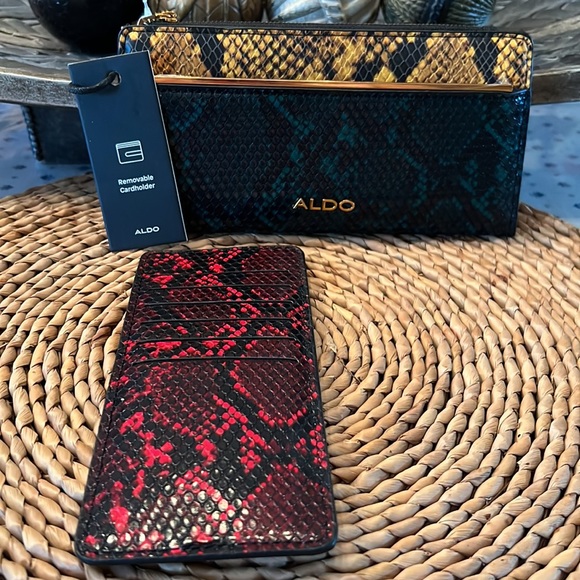 Aldo PU croco leather wallet with removable card holder - Picture 3 of 5